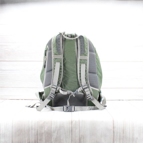 LL Bean Unisex Adult Hunter Green 42L Capacity Hiking College School Backpack - Picture 8 of 10